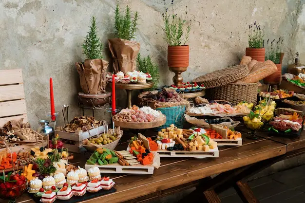 lunch catering dubai